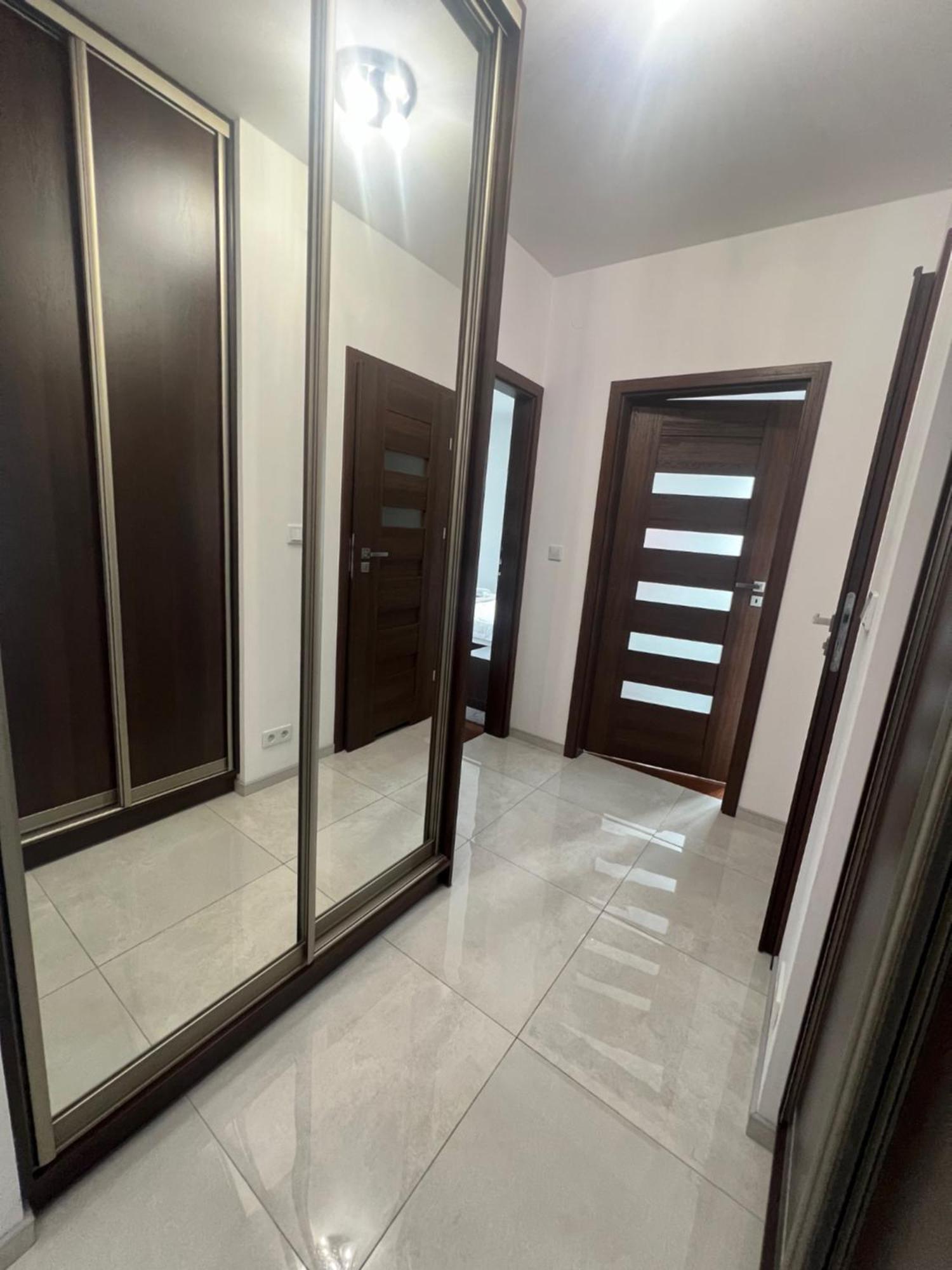 Apartament H&P Silver Варшава Екстериор снимка