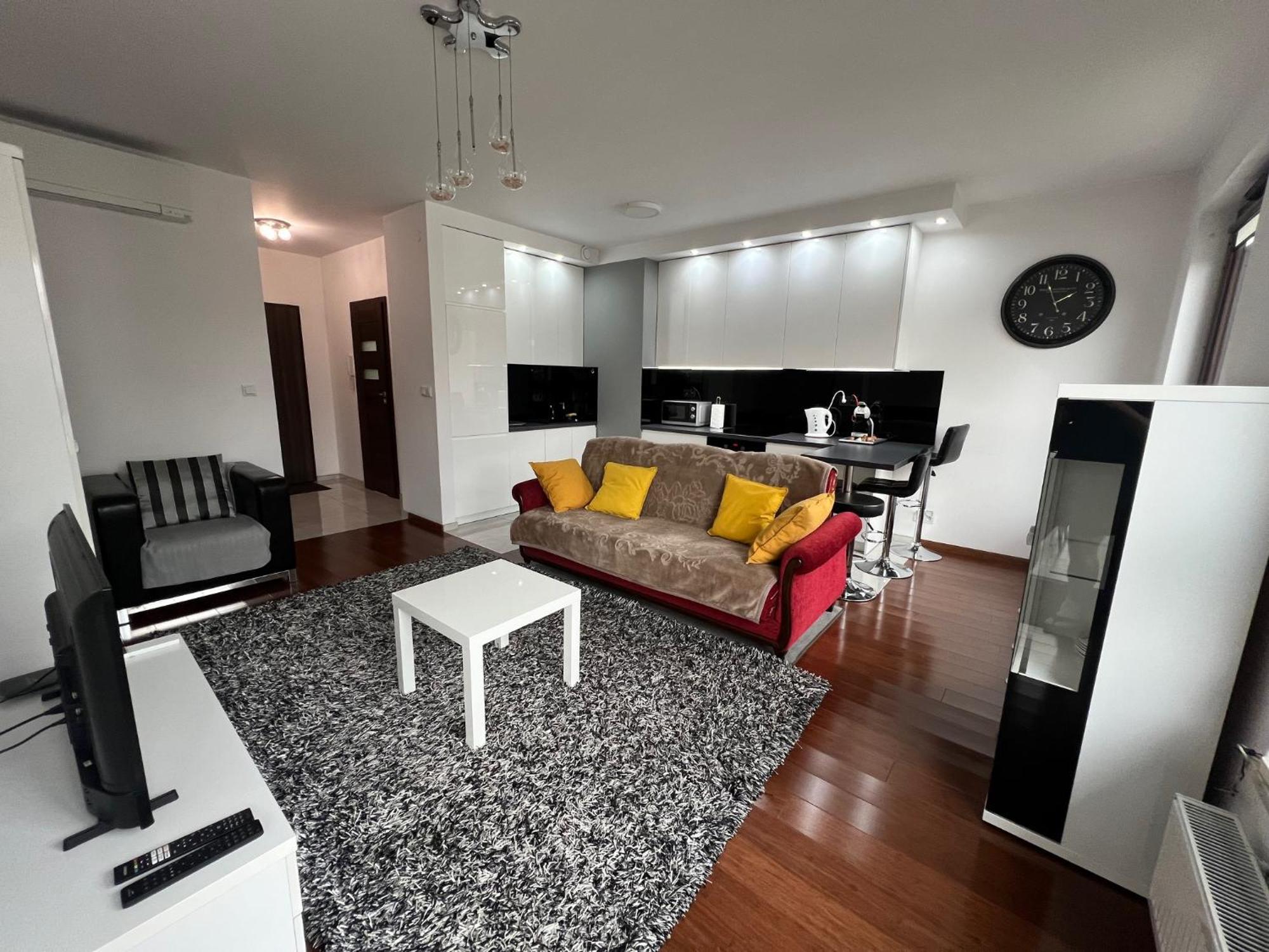 Apartament H&P Silver Варшава Екстериор снимка