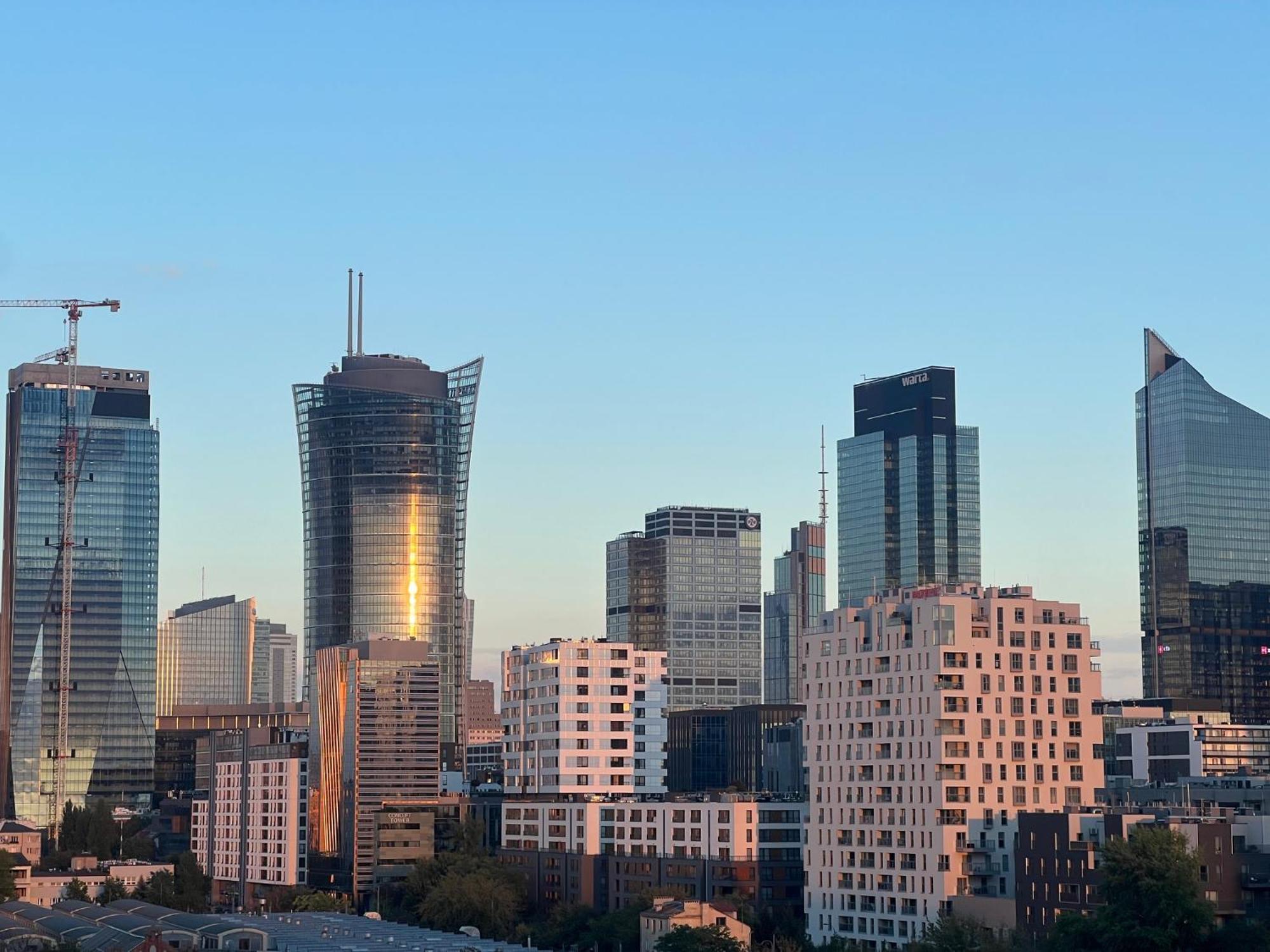 Apartament H&P Silver Варшава Екстериор снимка