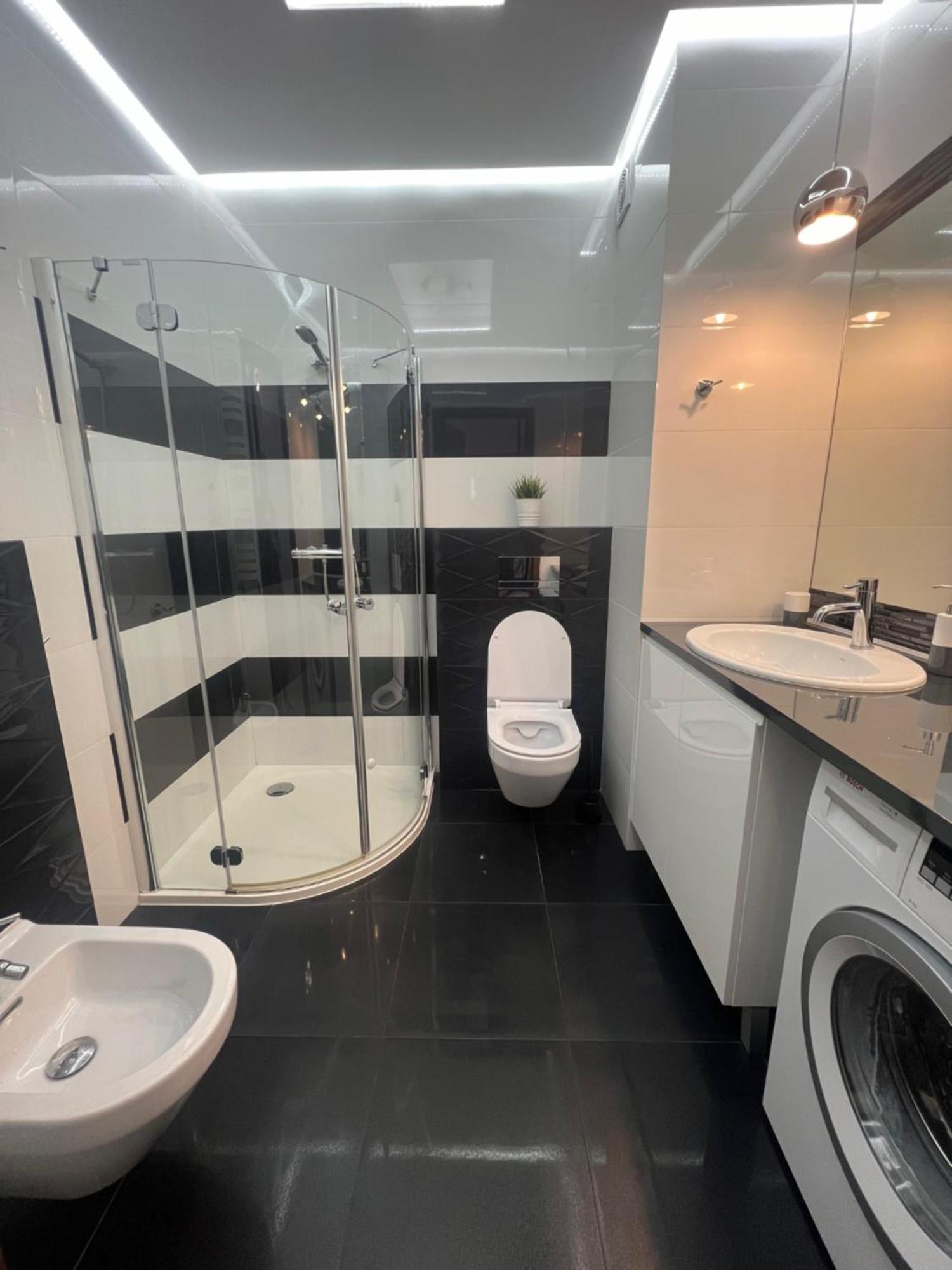 Apartament H&P Silver Варшава Екстериор снимка